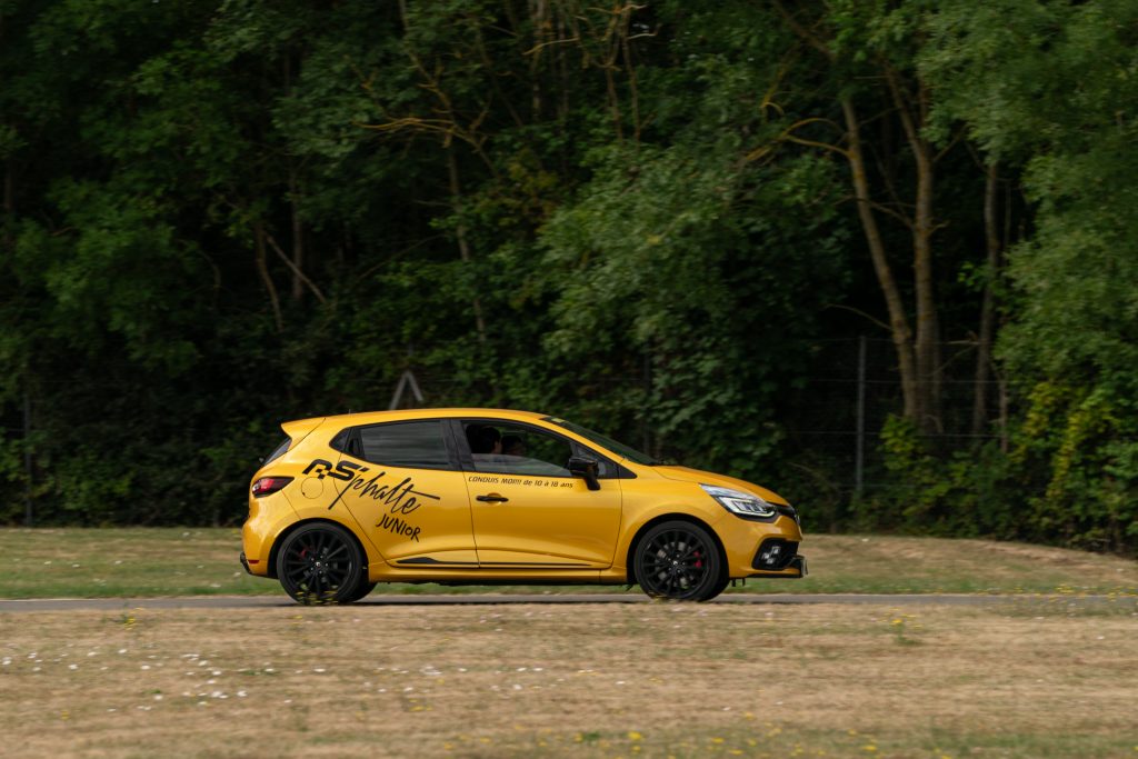 Stage de pilotage enfant en Renault Clio 4 RS