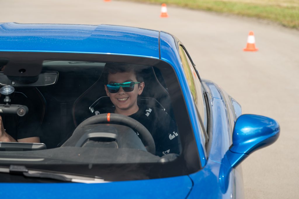Stage de pilotage enfant en Alpine A110S