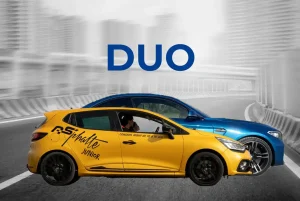 bmw clio asphalte pilotage sur circuit pour enfant